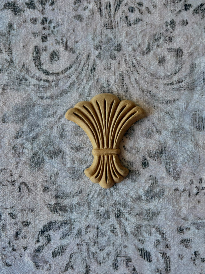 Fregio COD. 16 - 8,5x6 cm