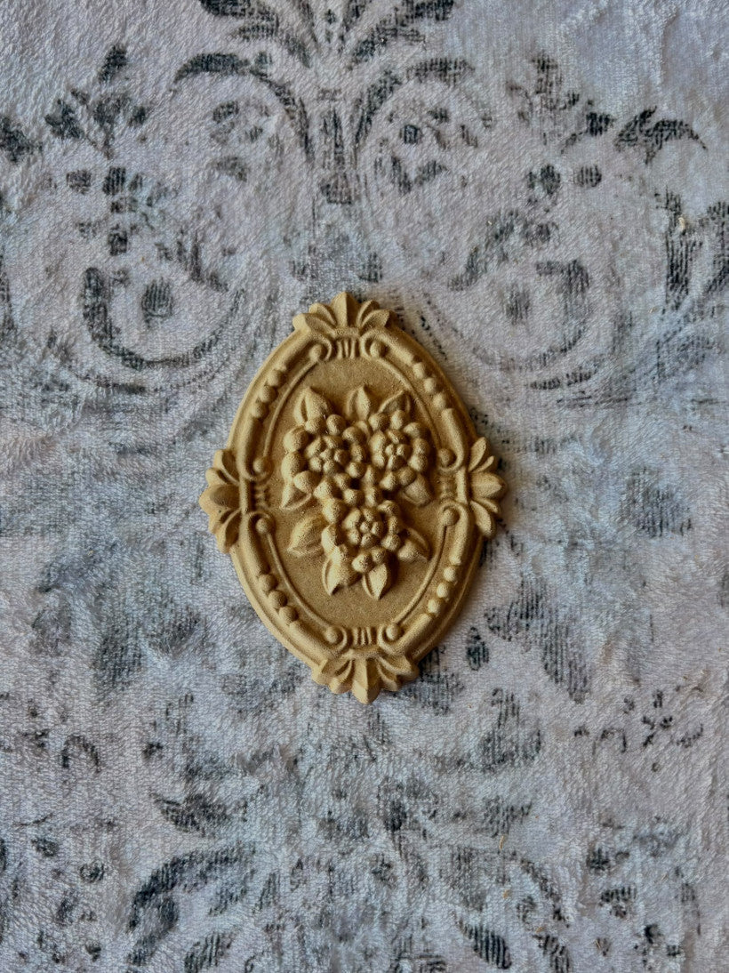 Fregio COD. 27 - 10x12,5 cm